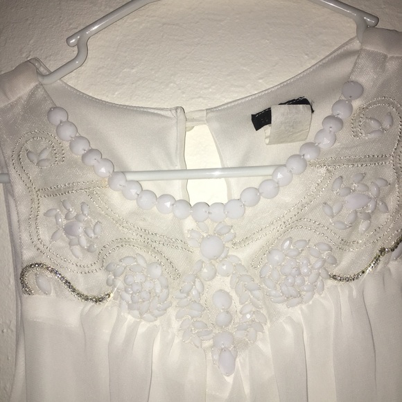 WHITE DRESS - Picture 2 of 3